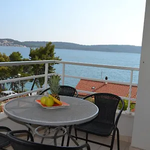 Gabi , Trogir Chorwacja